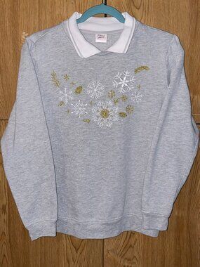 winter embroidered crewneck
